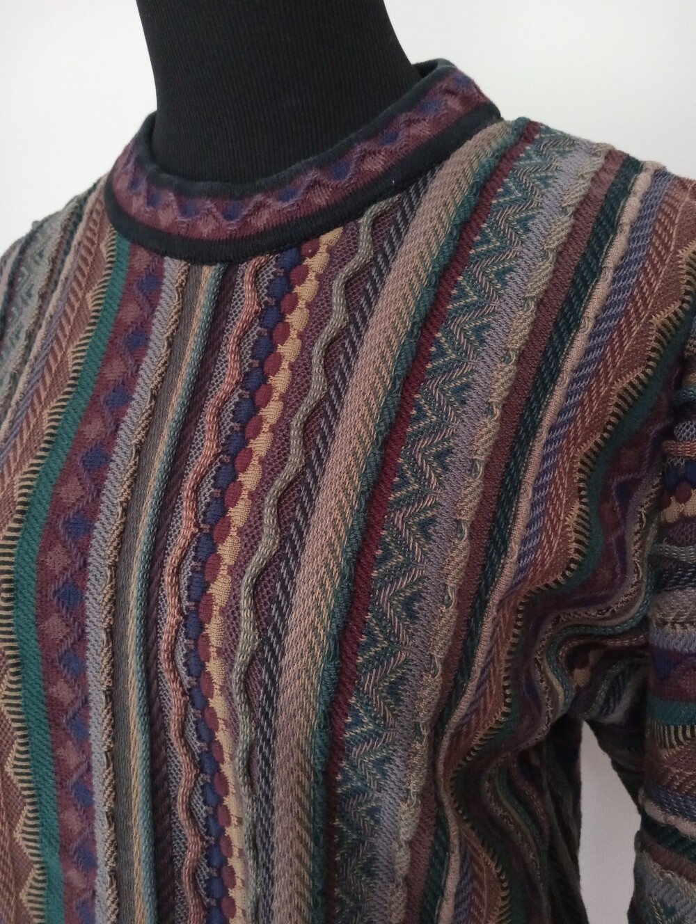 Vintage 3D Knit Sweater
